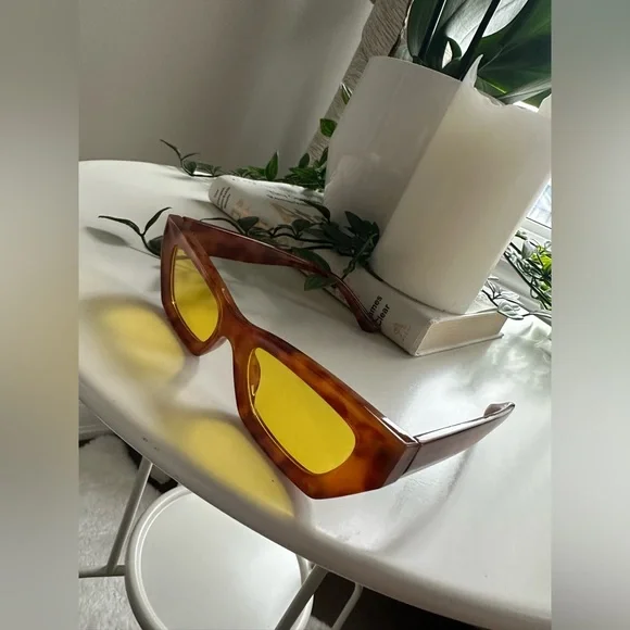 Danila Sunglasses Tort - Princess Polly - Picture 4 of 4